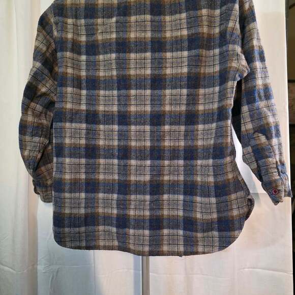 Vintage Pendleton Shirt 100% Pure Virgin Wool Plaid Made in USA youth XL - Picture 4 of 5
